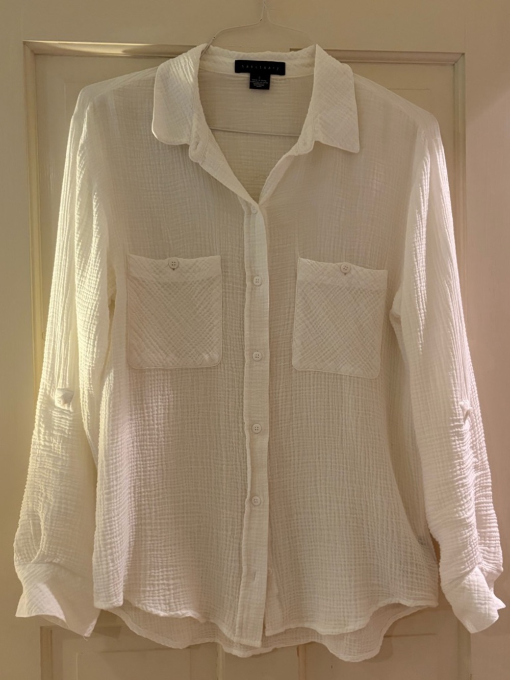 Sanctuary  White Gauze Button-Up Shirt. Size small